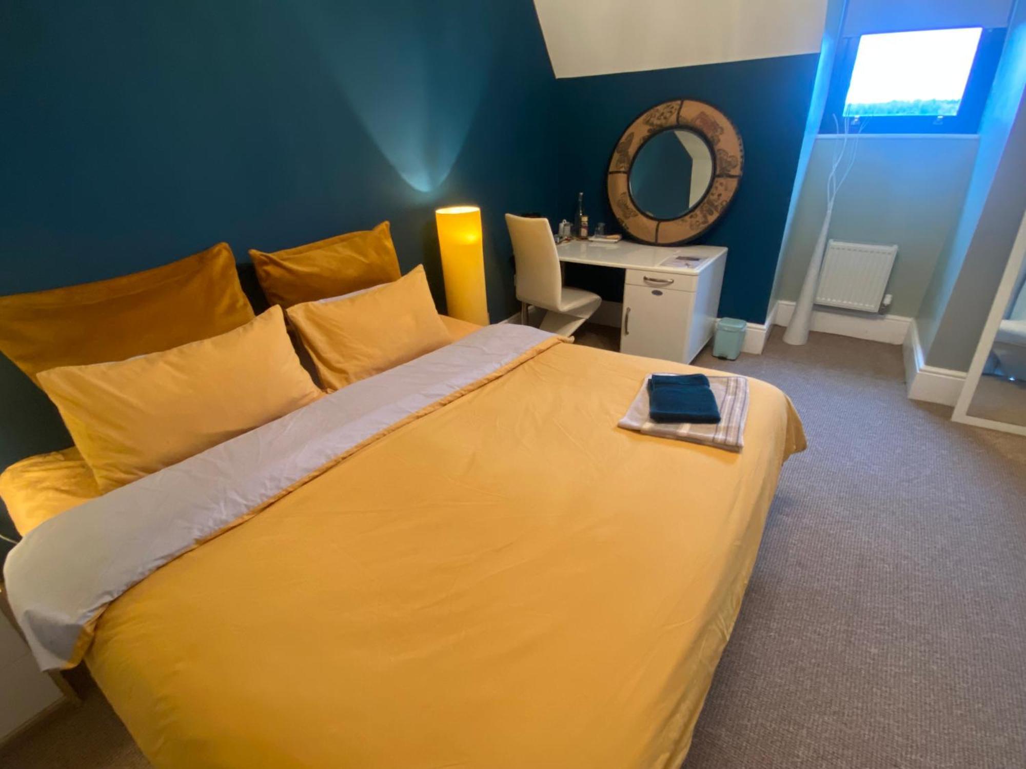 נורת'המפטון Upton Country Park Guest House חדר תמונה